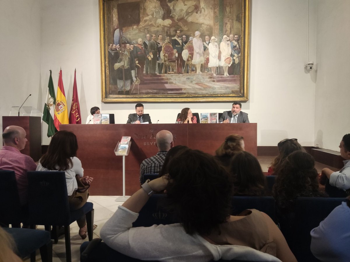 Javi Marcos | Dúnadan ن (@javimgol) on Twitter photo Tras mencionar los orígenes del Congreso se habla del impacto de <a href="/juegotronosplus/">Juego de Tronos en Movistar+</a>, heredado de los libros de <a href="/GRRMspeaking/">George RR Martin</a>: un fenómeno mundial, récord de Emmys (57), de pirateo, de audiencia de HBO y más de 100 millones de libros vendidos lossietereinos.com/ultimas-noveda… Tras mencionar los orígenes del Congreso se habla del impacto de <a href="/juegotronosplus/">Juego de Tronos en Movistar+</a>, heredado de los libros de <a href="/GRRMspeaking/">George RR Martin</a>: un fenómeno mundial, récord de Emmys (57), de pirateo, de audiencia de HBO y más de 100 millones de libros vendidos lossietereinos.com/ultimas-noveda…