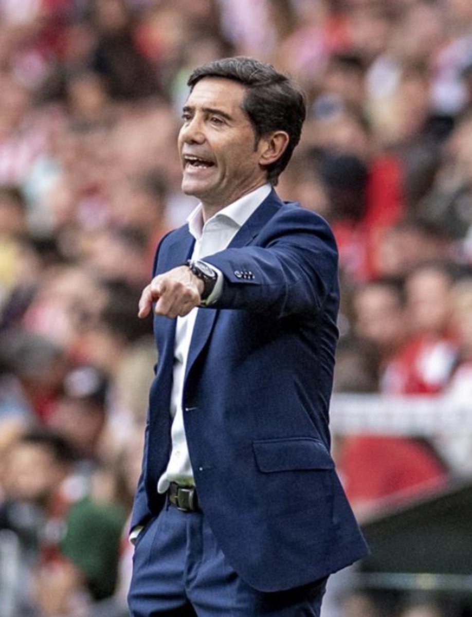 #MercatOM #TeamOM 🔵⚪️MARCELINO je dis oui ! Un jeu déjà un peu plus structuré avec une vraie assise défensive à 4 défenseurs et généralement 2 attaquants en pointe soit… un SANCHEZ qui tourne autour de BALOGUN ça me va !