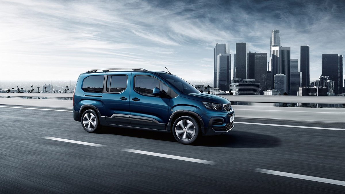 NetcarMexico's tweet photo. #PEUGEOT RIFTER 2024 llega con 4 versiones #precios y detalles 👉https://t.co/5T5WlkbRk4
#PeugeotRifter #SUV #Camineta #NetcarNoticias @PeugeotMex @StellantisMX https://t.co/vSbukAq7oj