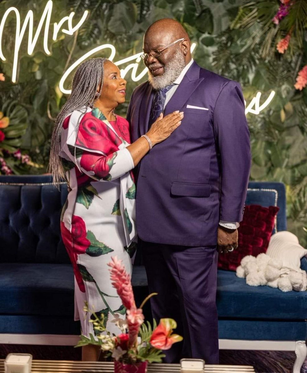 Royalblog on Twitter "Happy 41 years Wedding Anniversary to Bishop TD
