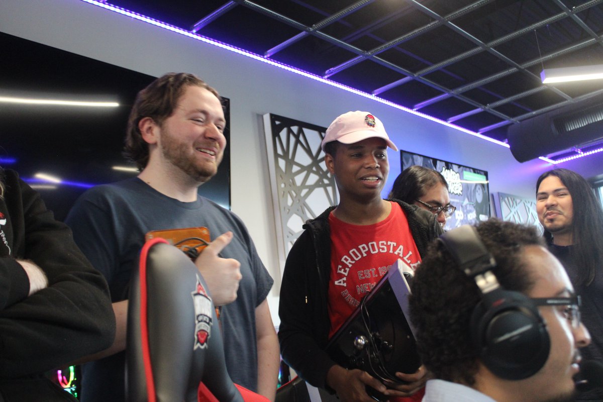 Thank you all for another successful monthly! Here are the respected top 8s in this thread!

Samurai Shodown Top 3: 
🥇: @ItsJustChris07 
🥈: @MesaGordeau 
🥉: @Floateroni