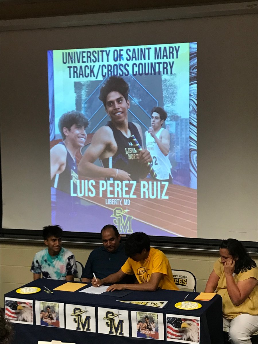 <a href="/CoachKirwan/">Coach K</a> <a href="/NatalieCurp/">Natalie Curp</a> <a href="/asher_curp/">Asher Curp</a> @UCMMULES Going To Be A SPECIAL Night!
Just Like The Last One We Hosted A Few Years Back…#FAMILY…