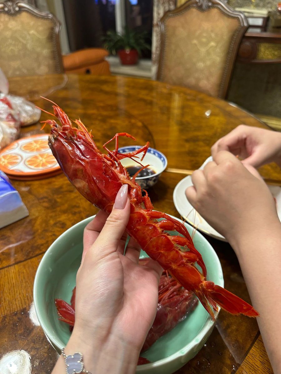 Nora45919448181's tweet image. I have a lot of work, but I can give time to my friend
I ate delicious things with my friend
#Eating #WithFriend