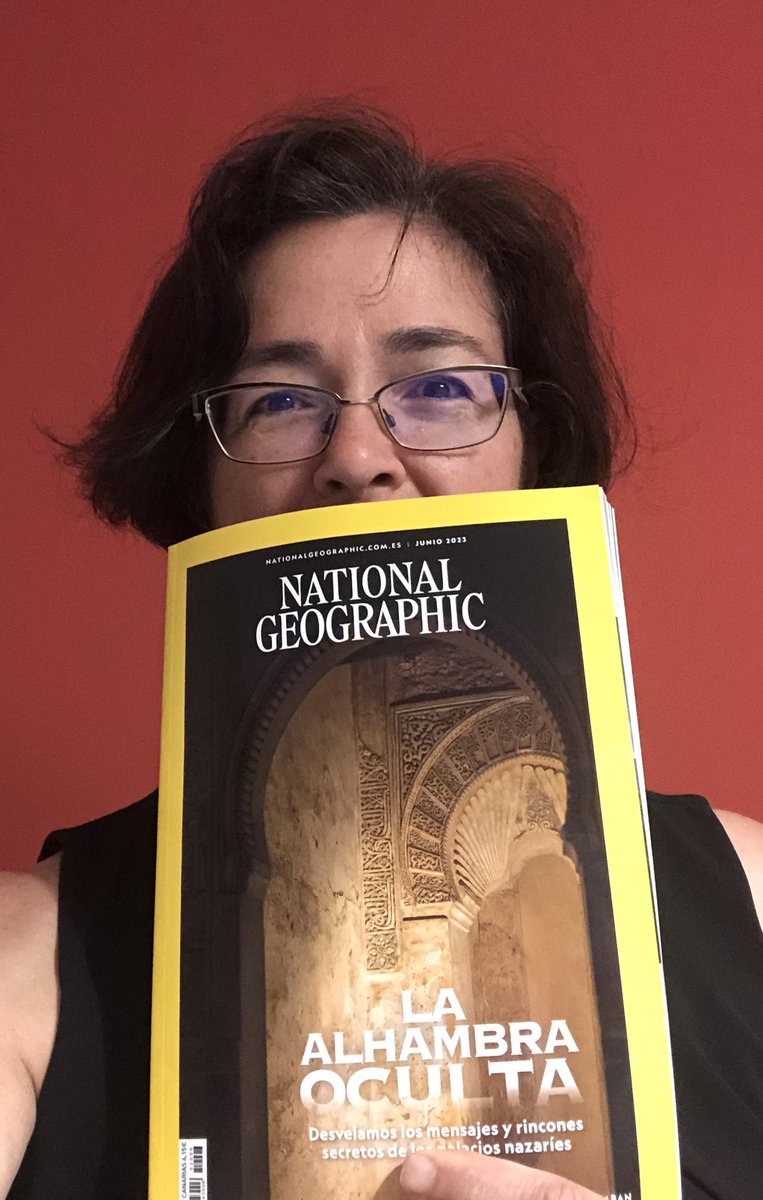 marialazaro's tweet photo. Me van a permitir ustedes que presuma de amiga.
Porque mi amiga @emmalira firma el reportaje de portada de junio de @NatGeoEspana: 42 páginas (¡42!) sobre la Alhambra oculta. Ha dejado todo al descubierto
Y yo no sé ya cuántas portadas lleva
¡Bravo! 👏👏👏
#OrgulloDeAmiga https://t.co/WaecUgGYqv