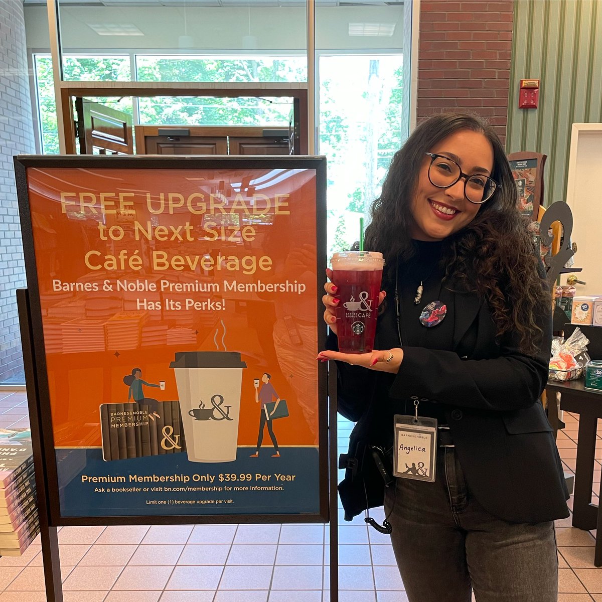 A venti for the same price as a grande? Sign us up! One of our favorite Premium Membership perks is the free drink size upgrade in the #bncafe! ☕️

P.S. Today is the FINAL day of our #MemorialDayWeekend promotion in which Premium Members are earning triple stamps!