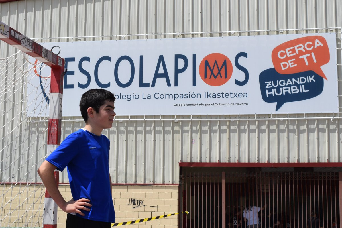 JUEGOS DE LA AMISTAD 2023
Alumnado 6ºEP disfrutando de la amistad y el deporte.Actividades educativas para fortalecer buenos hábitos de TL y la Salud Integral 
Eskerrik asko guztioi!
<a href="/CalasanzPA/">CalasanzEscolapiosPa</a> <a href="/escolapioscompa/">La Compasión Escolapios</a> @EscolapiosVi @AD_EscolapiosBi 
Fotos aquí👇
facebook.com/bilbokoeskolap…