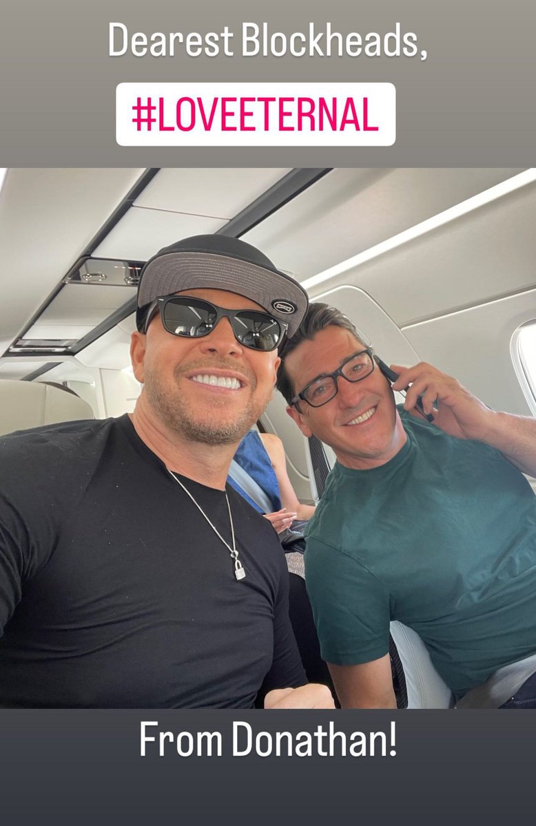 Repost @DonnieWahlberg (via stories - Instagram) 
- Woow wonderful smiles 🤩 Happy Monday to you @DonnieWahlberg and to you @JonathanRKnight 😘💗 - 

#LoveEternal