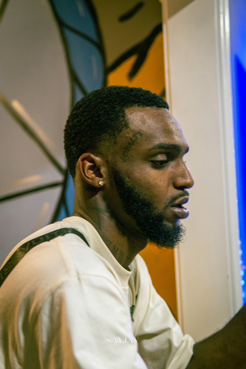 _digiii's tweet photo. Paid to party. https://t.co/y4RYKQ5vdS