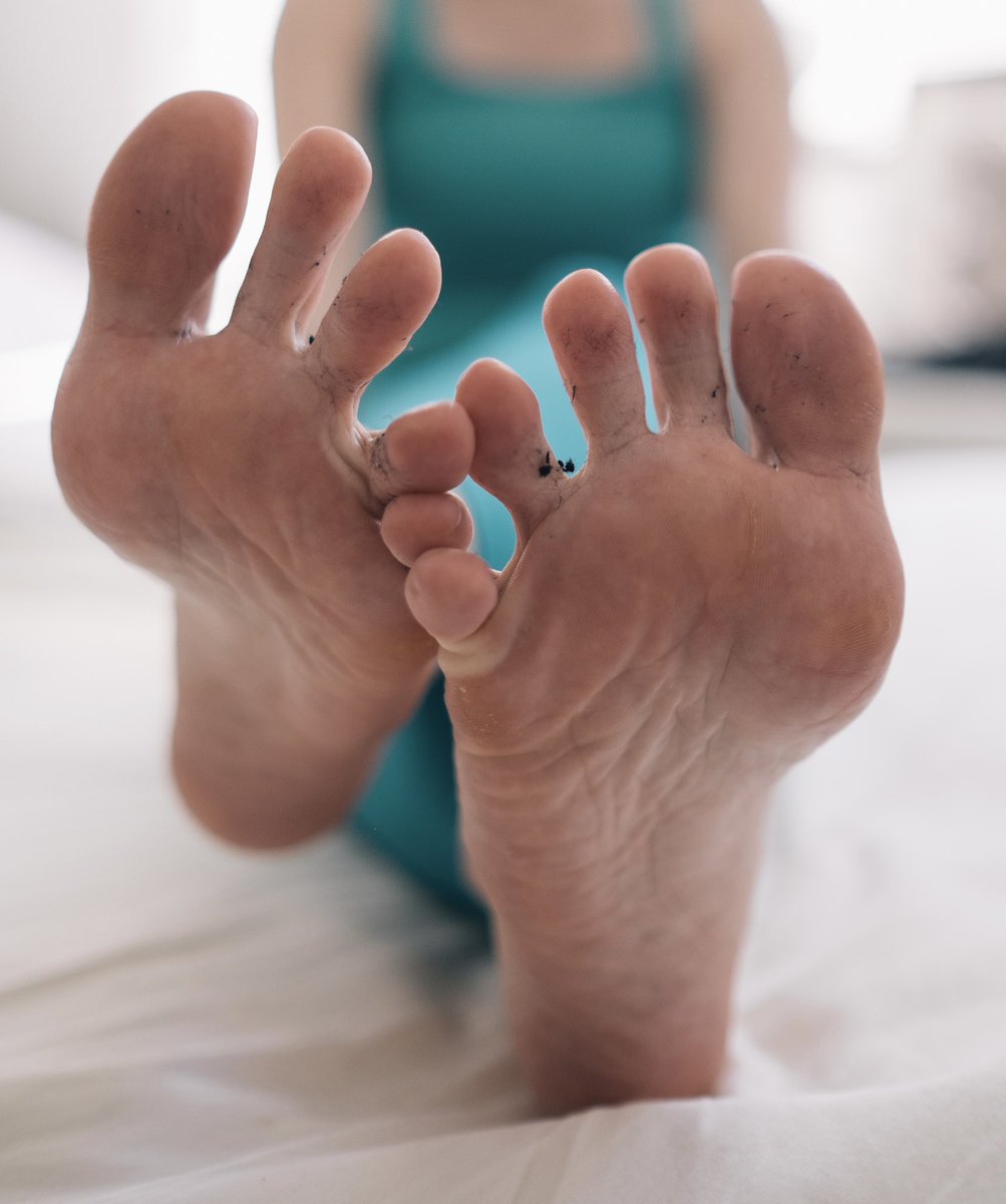 footslutmaker's tweet photo. I heard that Twitter is a good place to find new foot sluts. Get down on your knees to welcome me, and make sure you clean up the toe jam from in between my toes while you’re down there! Tongue out!! https://t.co/oOm31TB3bc