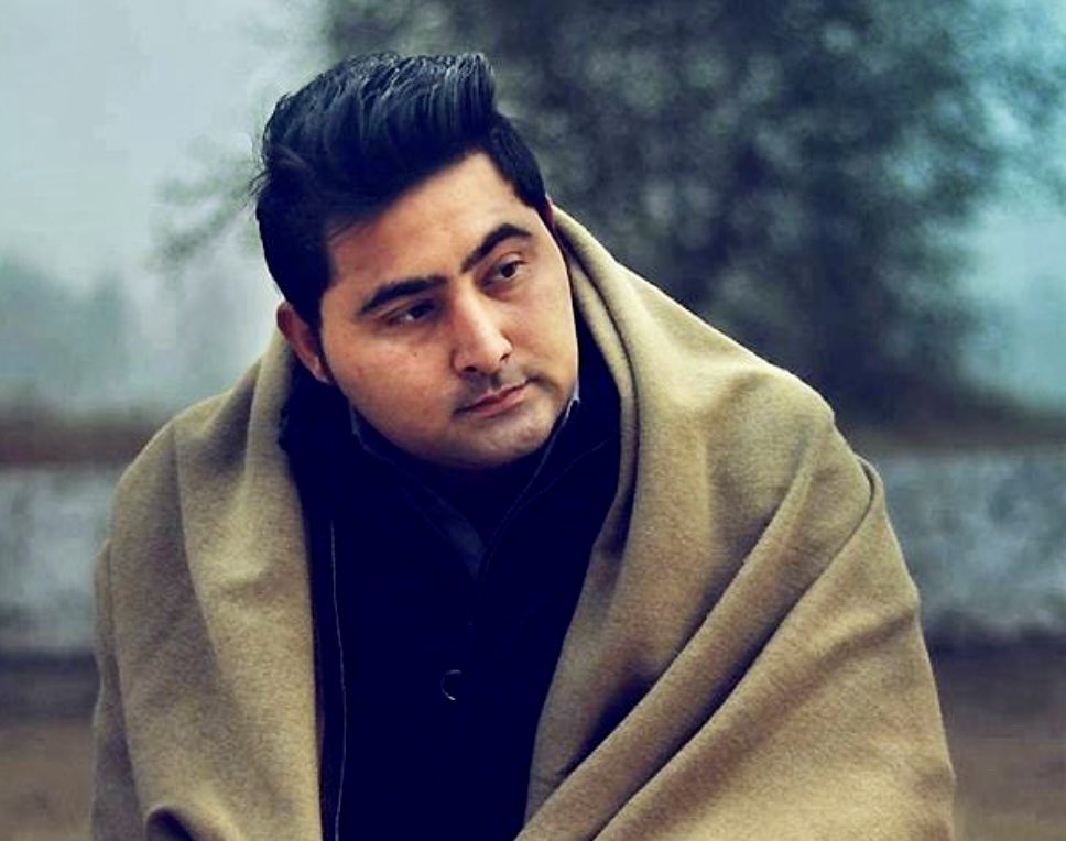 Mashal Khan / مشال خان was a student at Abdul Wali Khan University, Pakistan. On April 13th 2017, he was brutally murdered by an angry mob over ALLEGATIONS of posting blasphemous content online. This was & should be a dark day for Pakistanis all around the world. 🇵🇰 1/2