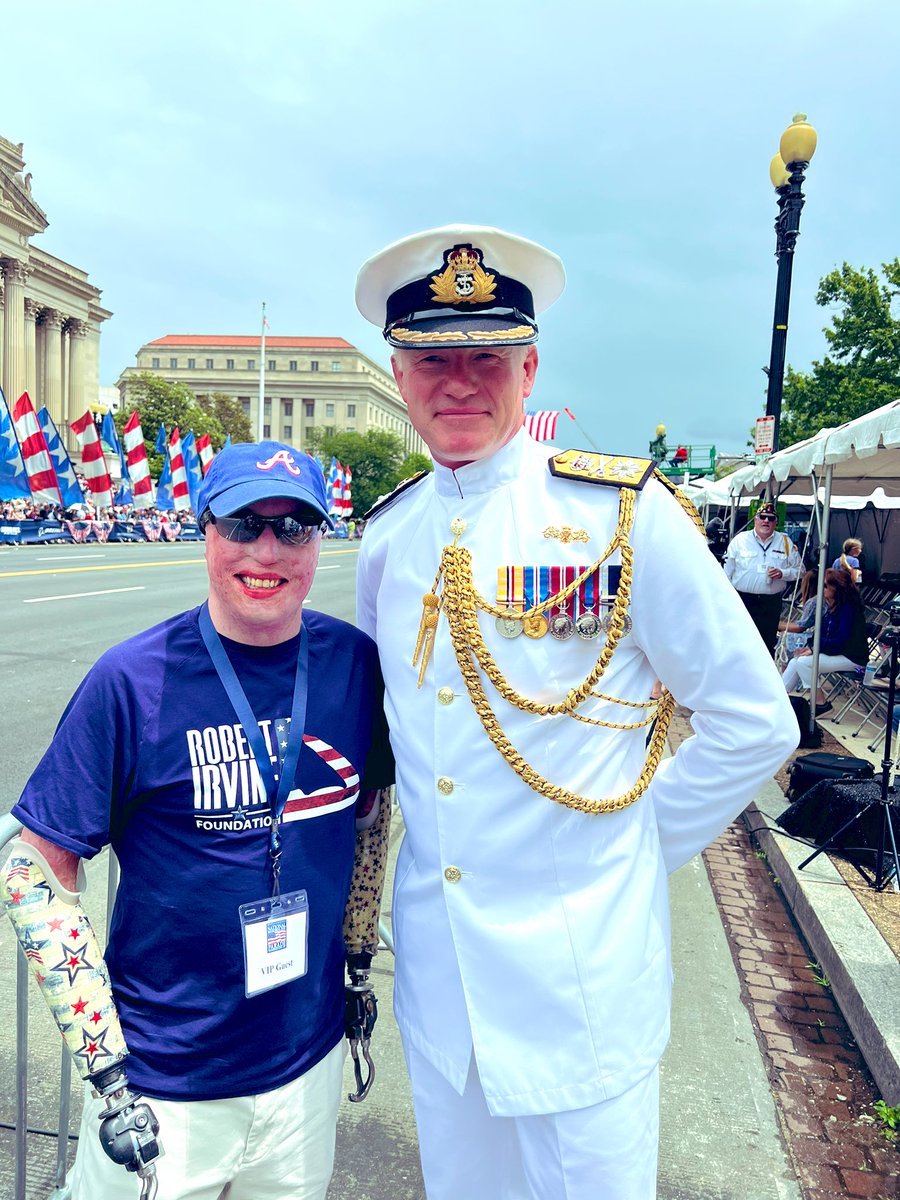RogerReadwinUK's tweet photo. An honour to represent @UKinUSA @UKdefUS at the #MemorialDay2023 Parade 🫡 in Washington DC. Standing shoulder-to-shoulder with our US Partners on such an occasion is just what good friends do 🇬🇧🤝🇺🇸
#LestWeForget
#NMDParade
@RobertIrvine https://t.co/qSptTdov8y