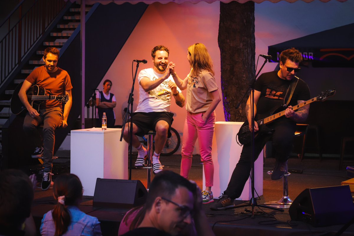zavod13org's tweet photo. Nepozabni koncert z @EMKEJTK &amp;Alo!Stari je za nami. 🔥 https://t.co/k4r8XGT9QT