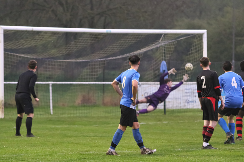 @SpartanSMFL Div. 2; @BuckUnitedFC 3-2 @PitstoneFC Report + 88 images of matchday photography all now online 👉 sportsshots.org.uk/2023/05/29/202… #SSMFL #BUFC #BuckinghamUnitedFC #PIFC #PitstoneIvinghoeFC #NonLeague