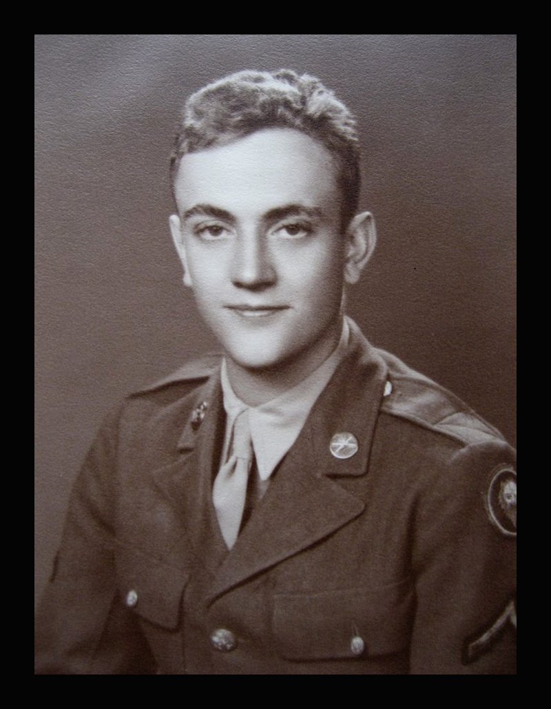 US Army Private Kurt Vonnegut, recently released from a German prisoner of war camp after 6 months, writes home, describing his captivity in Dresden- when it was bombed by the Allies.