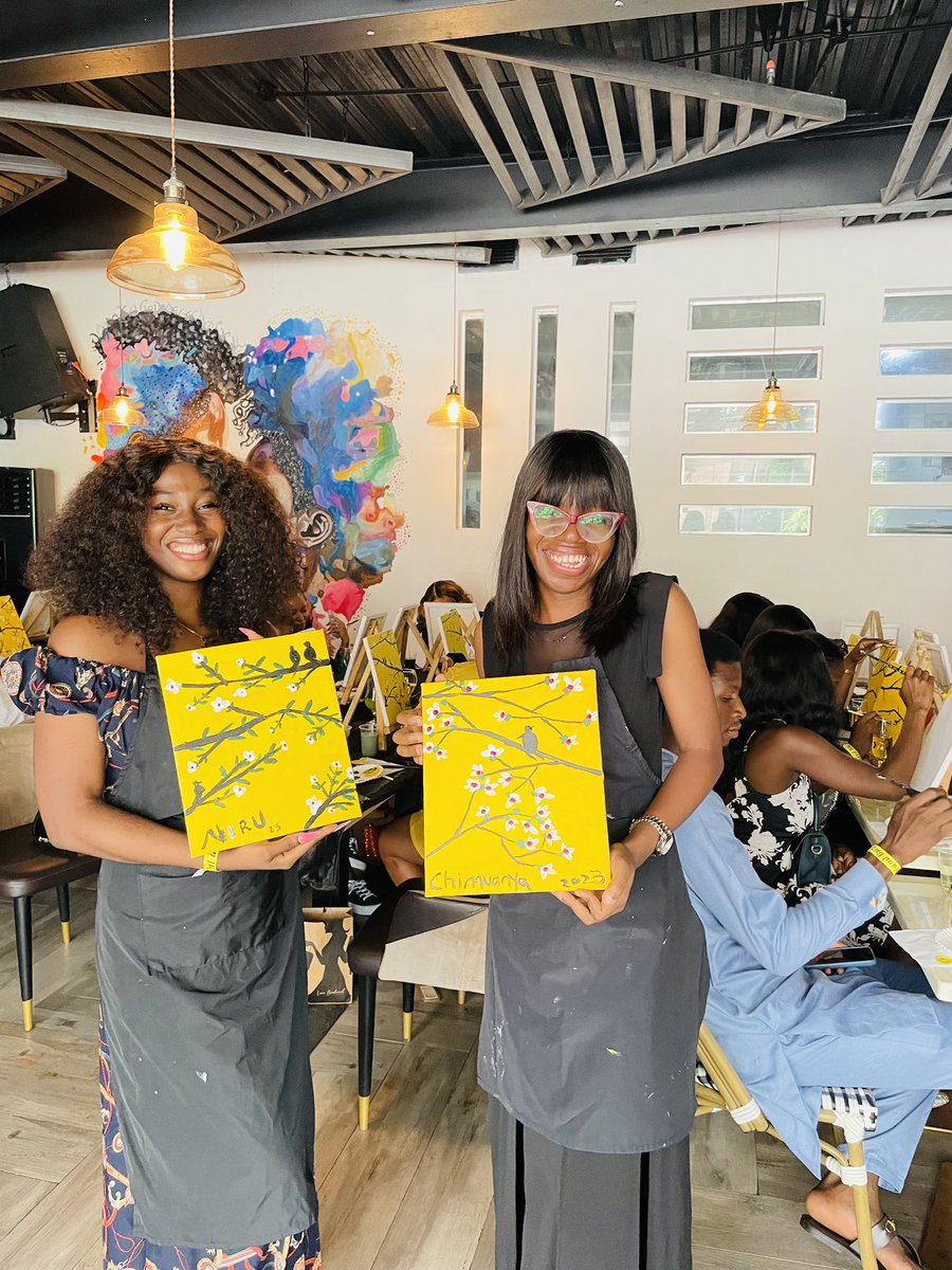 ChimuanyaDike's tweet photo. Art is life and Picasso got nothing on us โบ๏ธ๐๐ฉโ๐จ ๐จ
#painting #paintandsip #paintandbuzz #sistersdate #lagos #explore #fun https://t.co/GDFM9tz4Bx