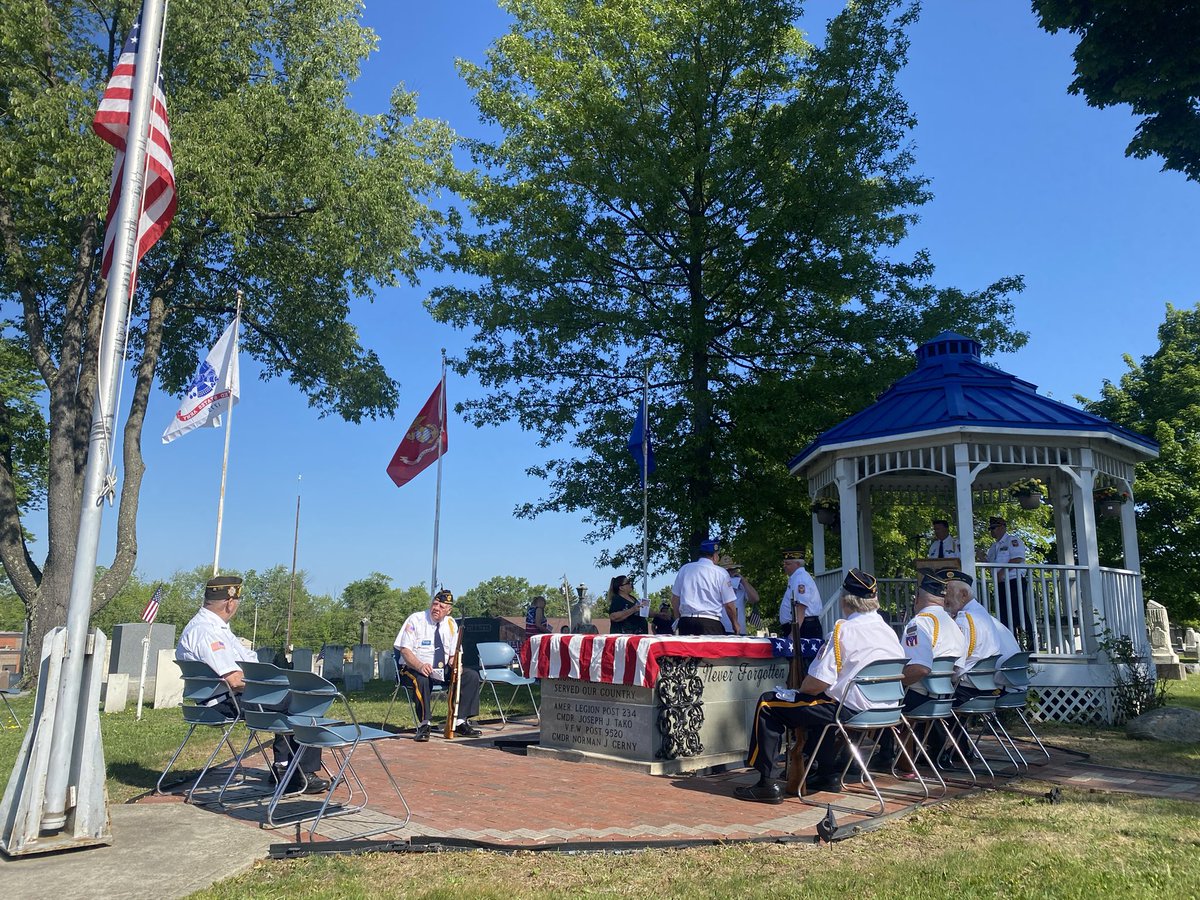 Thank you to the veterans from American Legion Post 234, VFW Post 9520 of Brunswick, Brunswick City, BHS band &amp; speakers for the Memorial Day ceremony today.  Shout out to those that came to honor those that gave all.