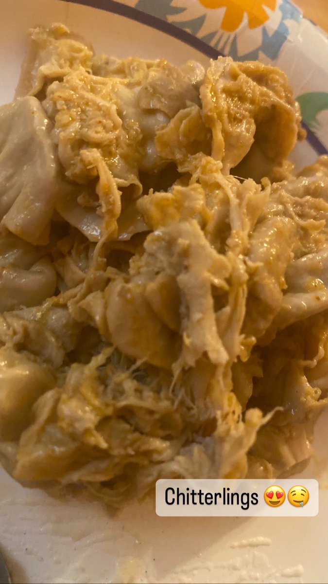 kimnotkimberly_'s tweet image. Judge ya mammy cuz I love em! 🐷🤤 #MemorialDay2023 #chitterlings