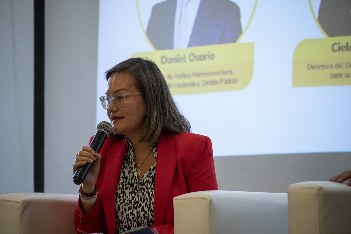 Hoy el #GobiernoDelCambio da un salto fundamental para fortalecer la política social del Estado. Con el lanzamiento del #RegistroSocial tendremos mejor información para llegar a quienes realmente lo necesitan y hacer más eficiente y efectiva la inversión de recursos públicos.