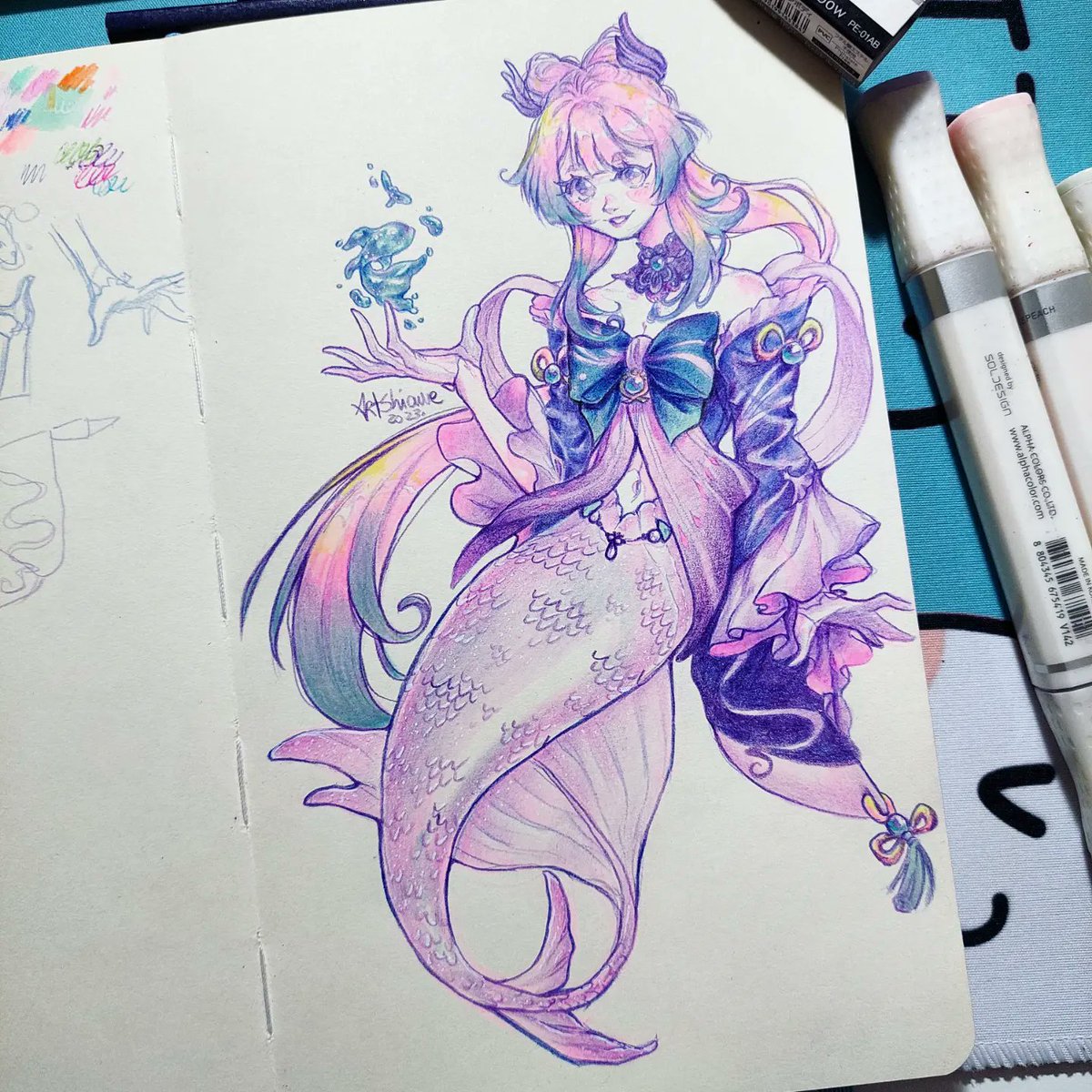 Artshiawe's tweet photo. Haciendo mi sketchbook con lápices me encantó la sirena Kokomi 😊💖✨️ #genshinimpact https://t.co/GxVCiBrwaS