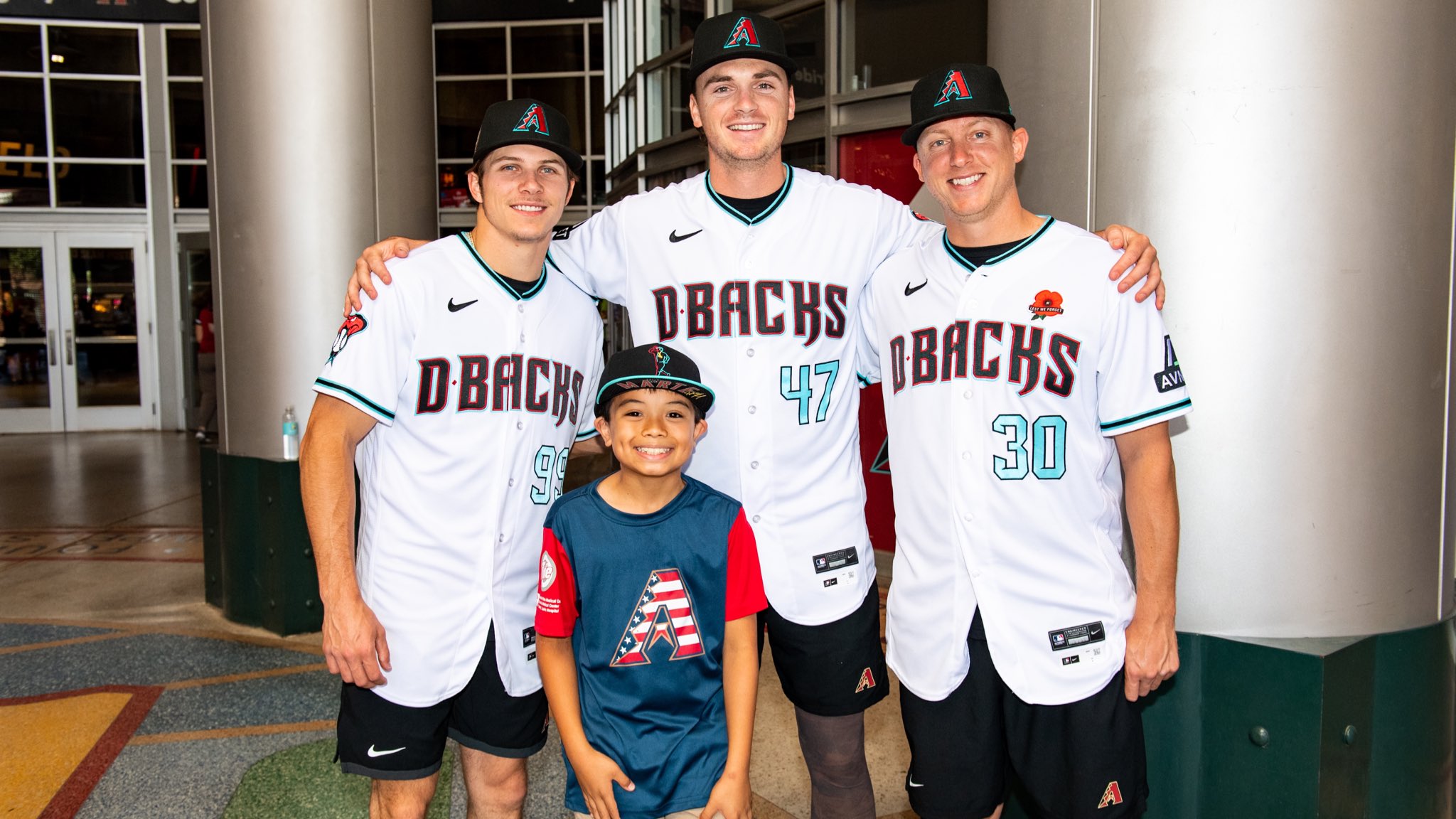 Arizona Diamondbacks on Twitter "Surprise! Dbacks pitchers Tommy