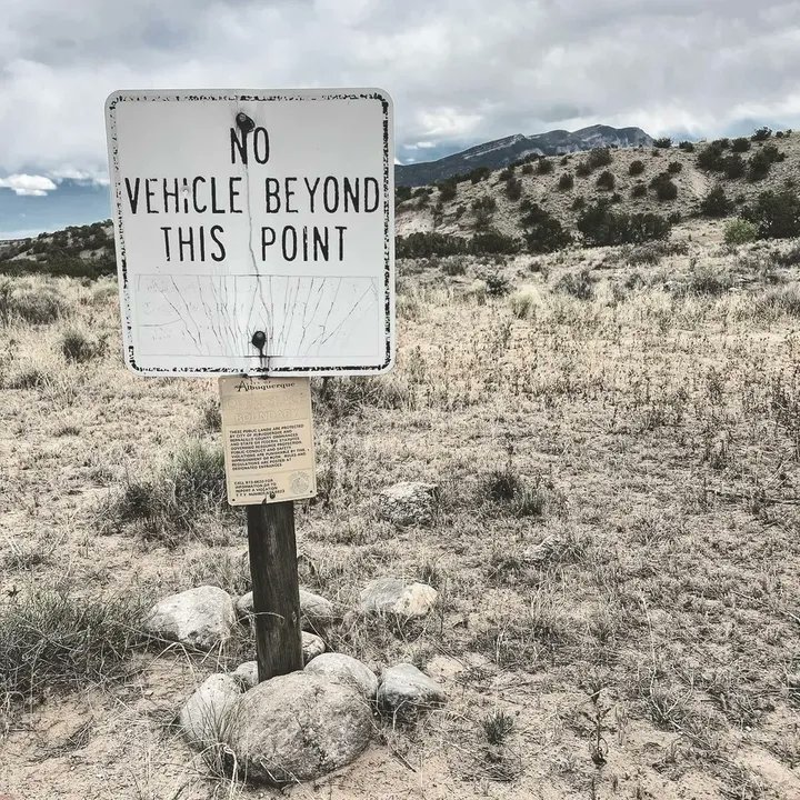 #theimginfo #analysis
— theIMG.info —
NO #VEHICLE BEYOND THIS #POINT

#Cloud #Sky #Plant #NaturalLandscape #LandLot #Vegetation #Grass #Grassland #Landscape #Road #TrafficSign