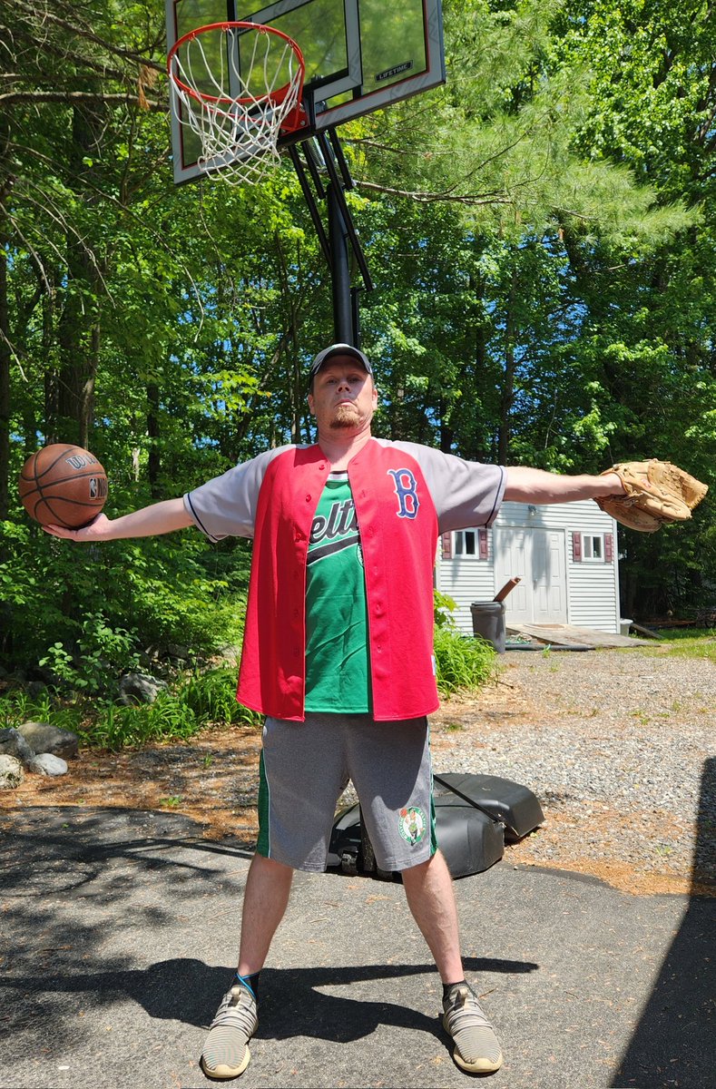 Dbrasco37's tweet photo. I'm being that guy again. #2004ALCS #2023ECF #Celticsin7 https://t.co/vMNYjqpRkA