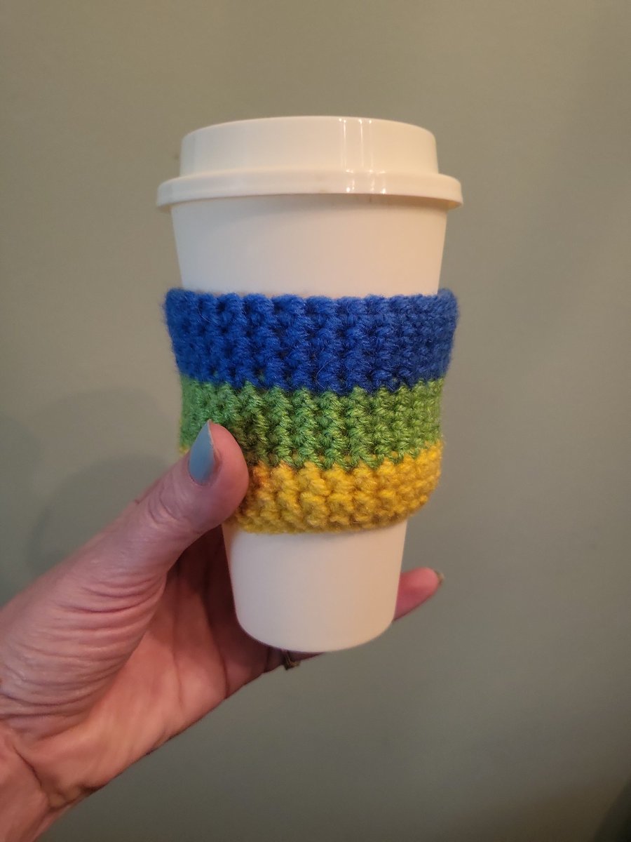 A new coffee cozy now available! #coffeecozy #coffeesleve #CoffeeLover #coffeeshop #coffeecosi #CoffeeTime #cozy #coffeehour #coffeelovers #etsyshop #etsyfinds #etsyhandmade #giftsunder20 #ecofriendly #reuseable #reuse #reducereuserecycle etsy.com/listing/927996…