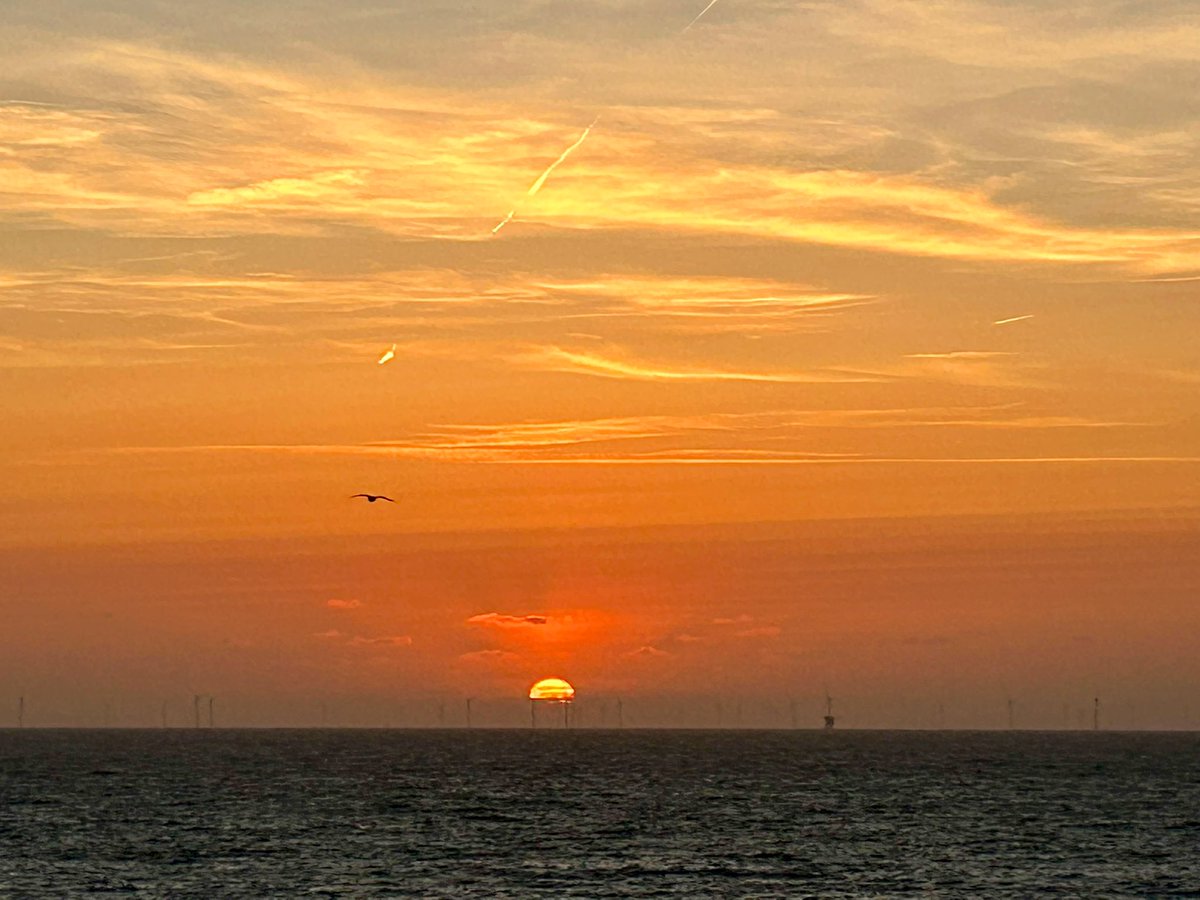 .#Sunset at the beach: #roomwithaview at @AmrathKurhaus #Scheveningen @GemeenteDenHaag #TheNetherlands #greatplace.