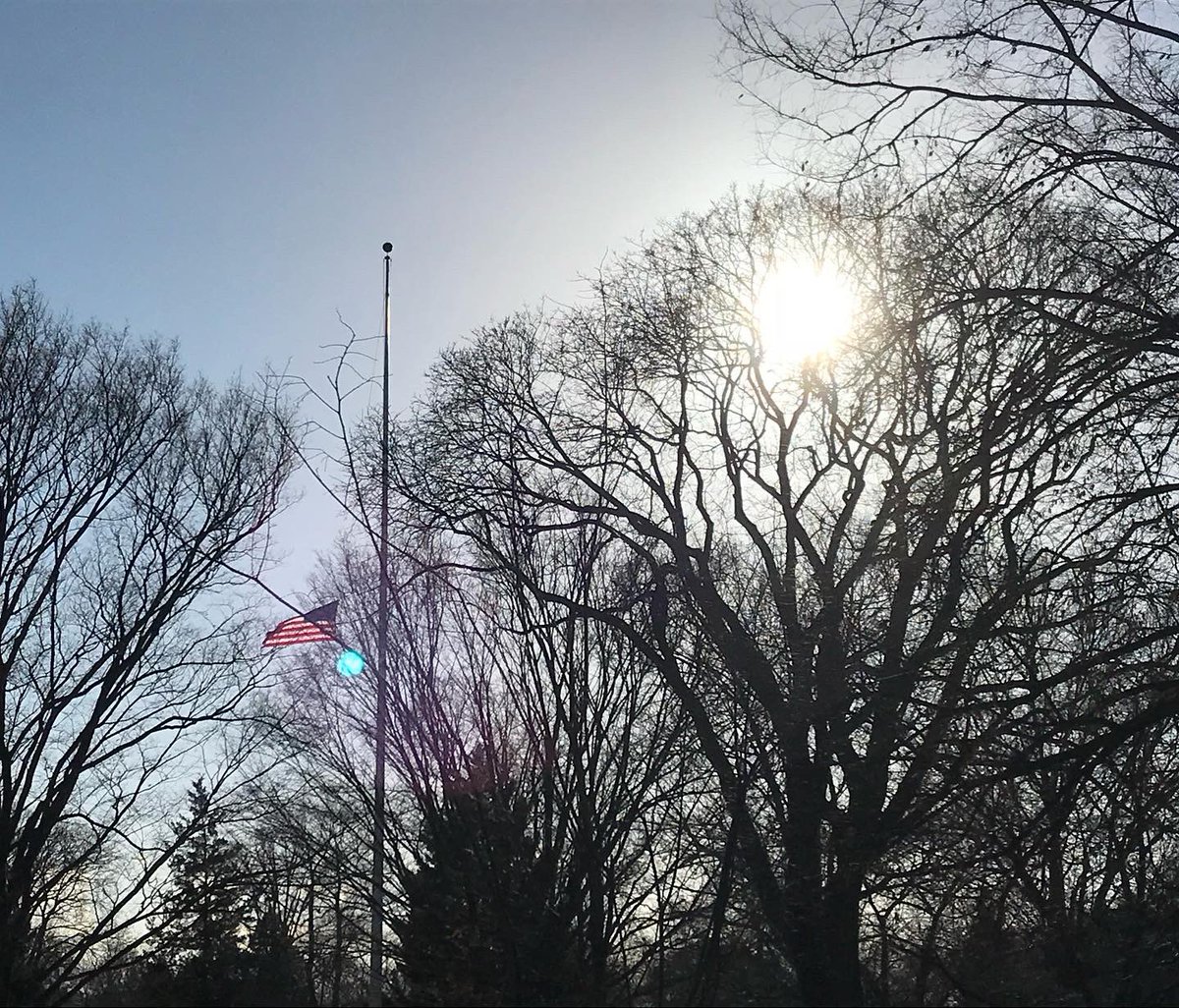 It's a big flag flyin' in the summer wind
And over a fallen heroes' graves…..

Thank you to all the men and women who gave the ultimate sacrifice so we can live in the land of the free because of the brave!

Happy Memorial Day 
#tomboftheunknown #oldglory #UltimateSacrifice