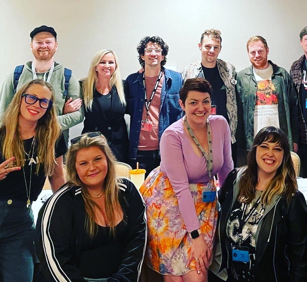 NitaneeParis's tweet photo. It was great to see so many friends at the @DurangoSongExpo last week and to hear some incredible music!! I was thrilled to host and sponsor a fabulous showcase of talented artists including: @TamaraBubble  @MavenneNow @MUNNYCAT #JOLENE  

#nitaneeparis #songwriter #artistmax https://t.co/nFTV2H9VWb