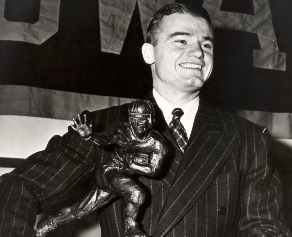 Remembering, today, those who made the ultimate sacrifice while serving and protecting our nation. That includes Navy pilot and 1939 Heisman winner Nile Kinnick, the only Heisman recipient to die in service.