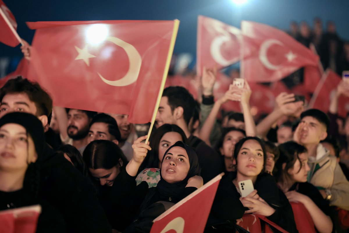 Burası, “Fatih’in ve Atatürk’ün İstanbul’udur”. 
 
Ve İstanbul, Türkiye’dir. 
 
Fethin 570. yıl dönümünü Maltepe’de kutladık.