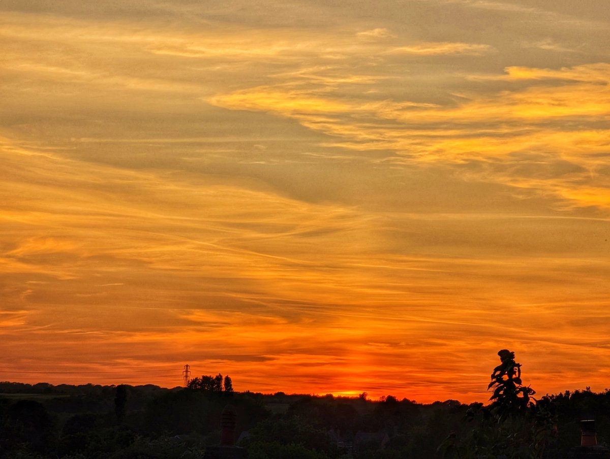 #sunset this evening over Telford with slight #sunpillar. #loveukweather