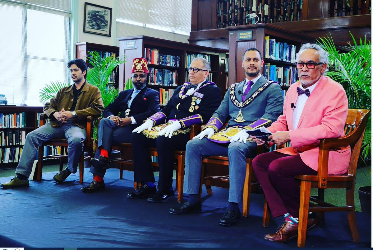 ecrocamo's tweet photo. “Hablemos del Canal: Los Masones y la Zona del Canal “ #Freemasonry
#Masonic
#Freemasons
#Freemason
#MasonicLodge
#MasonicBrotherhood
#MasonicSymbols
#FreemasonryWorldwide
#MasonicCharity
#MasonicRitual
#MasonicEducation
#FreemasonLife
#FreemasonryHistory
#MasonicTradition https://t.co/yAnihvd7HW