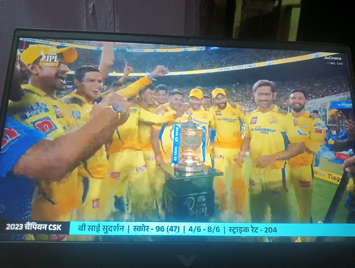 keshavnagarncc's tweet photo. Sir Jadeja ka kamaal
#CongratulationCSK https://t.co/006AnqWKyJ
