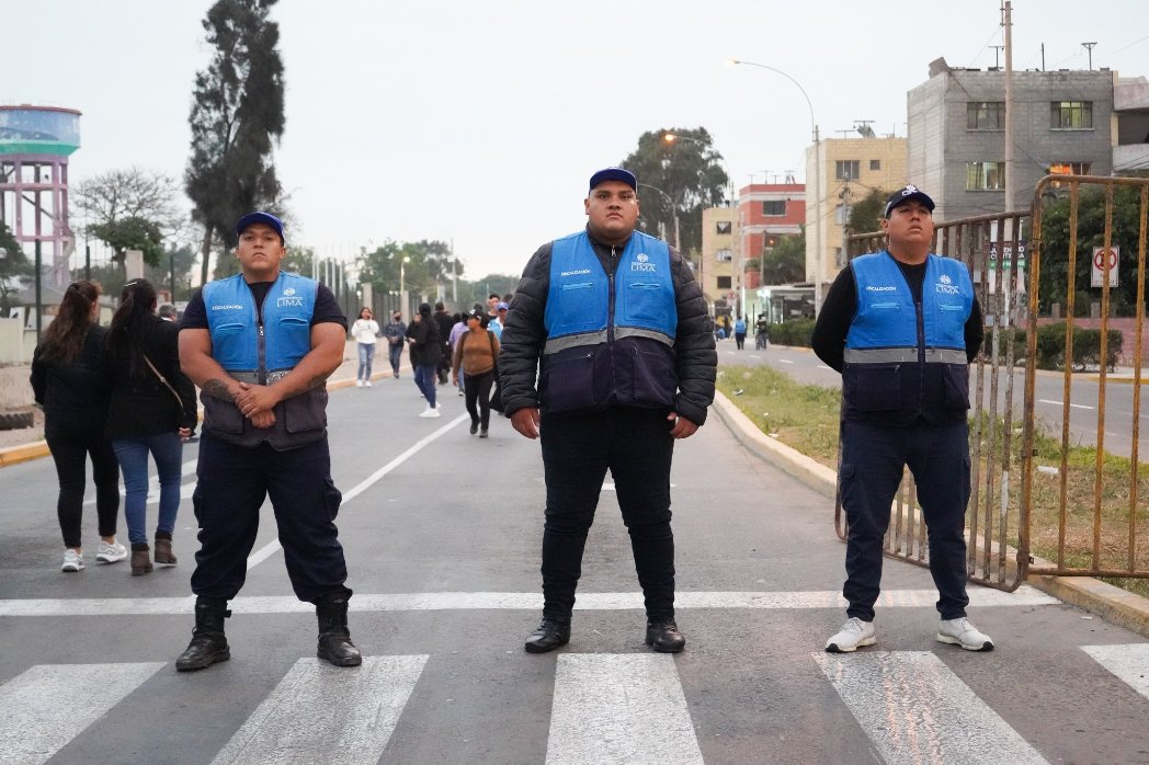 FiscaMuniLima's tweet photo. Realizamos trabajos de prevención a fin de preservar la tranquilidad de nuestros vecinos. 

#ContaminaciónAcústica https://t.co/1n7o5wIxoq