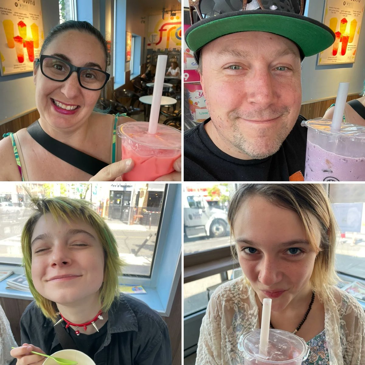thehermitslamp's tweet photo. Whats your bubble tea? I love the taro sluch with brown sugar boba #weekendstyles https://t.co/TwMNui10Wf