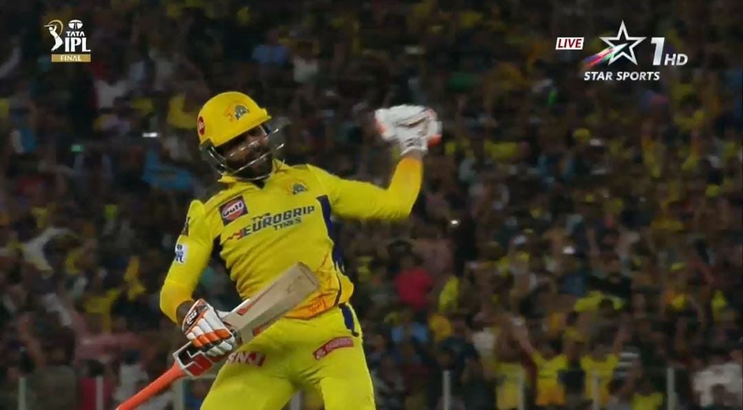 Imdeep_03's tweet photo. RAVINDRASINH JADEJA !!!!! 
OH MY GODDDDDDDDDDDDDD
🏏 💥💥💥💥💥💥💥
#CSKvsGT #IPLOnStar @StarSportsIndia @imjadeja @ChennaiIPL 🏆 

WHAT A FINISH !!!! WHAT A FINAL !!!!! #RavindraJadeja #Jadeja #Jaddu #IPL2023Final @IPL #ChennaiSuperKings https://t.co/gKChfQCRF1