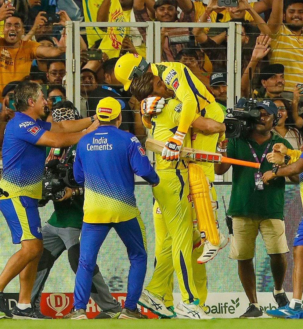 45Fan_Prathmesh's tweet photo. MI FANS ARE HAPPY.

RCB FANS ARE HAPPY.

CSK FANS ARE HAPPY.

WHOLE INDIA 🇮🇳 is HAPPY!!🔥 https://t.co/paZsr1ZC9f