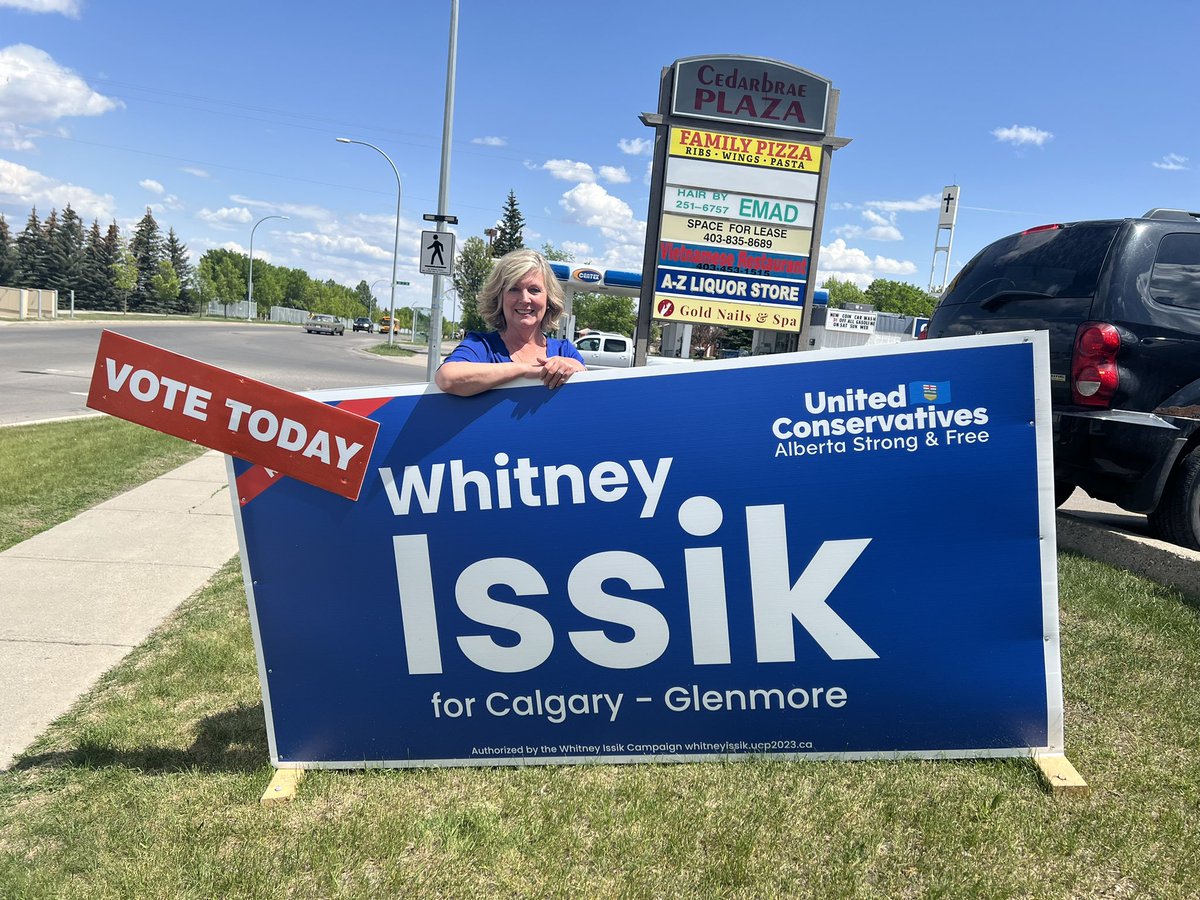 31,894 Doors 🚪 
316.4 kilometres or 451,668 steps in 28 days. 🏃🏻‍♀️

It has been wonderful to get out and meet so many wonderful people in Calgary-Glenmore. #teamUCP 💙