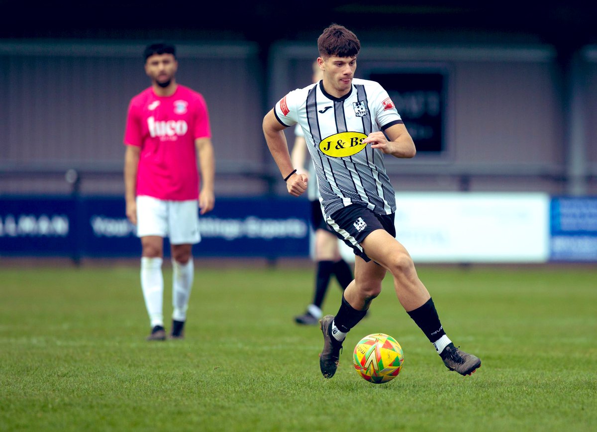 Name: Sasha Cachia 
Age: 19 
Position: center-back/full-back 
Location: London (can travel)
Previous clubs: Racing De Algemesi(ESP), FC Chiasso(Swiss), Wimborne Town FC Reserves. Represented Malta at Youth level

Looking for Step 4 and above