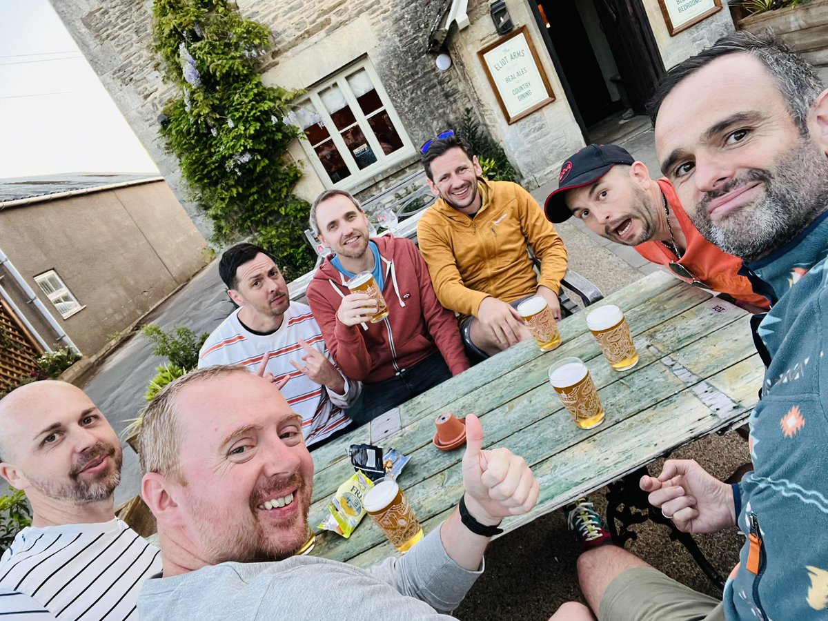 hitthetrig's tweet photo. Bloomin beautiful catch-up with a bunch of beautiful fellas. Beers, wipeout BBQs and bumping into ‘Winston Zeddemore’ in a coffee shop in Cirencester. What?! #whoyougonnacall https://t.co/stA2rZsJ19