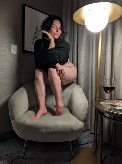 Mommy is coming to LA, June 6+7 🌴 I'm ready to take you on a nurturing and delightful adventure. I'll