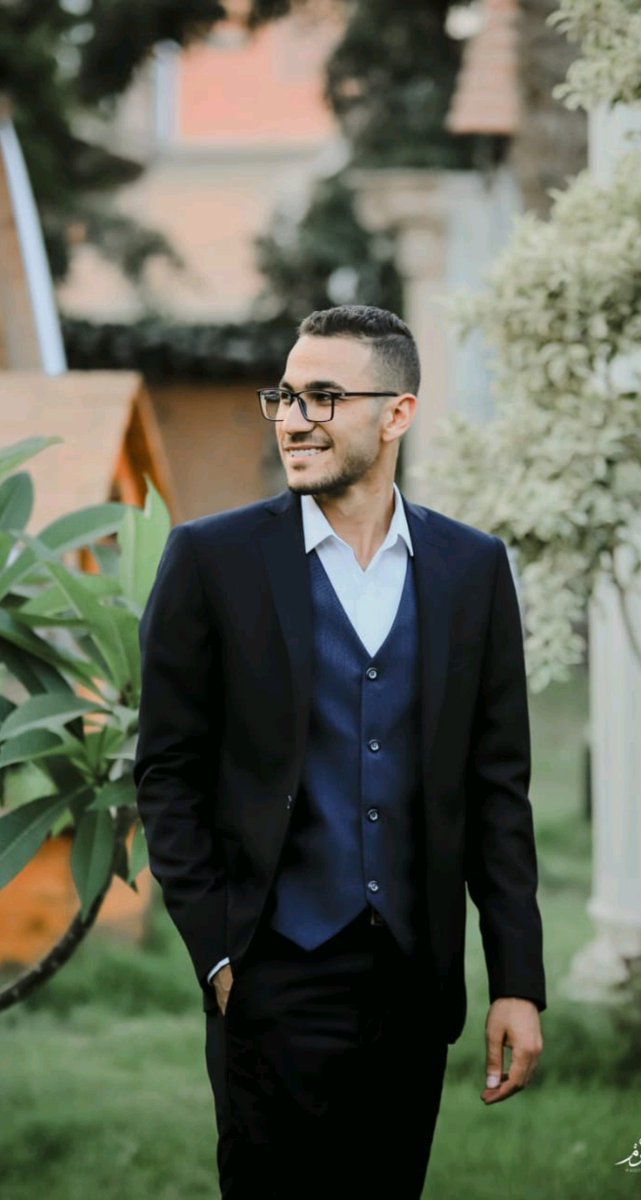 Sayedze99137604's tweet photo. Hi it's my birthday🥳🥳🥳
Official 24🎉🥳🎂🎂 https://t.co/KBoCj4tLO2