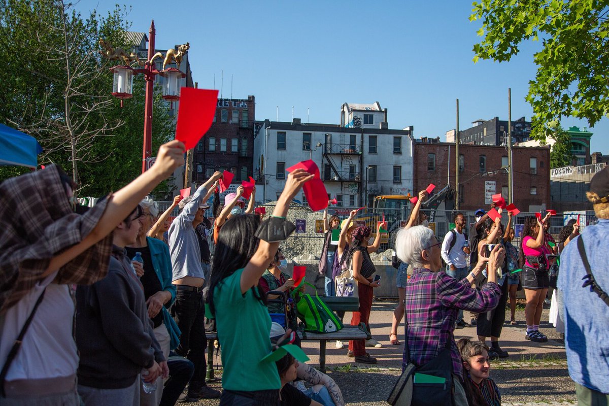 As the Development Permit Board hearing for #105Keefer in #ChinatownYVR approaches at 3 pm today, I’ve published the speech I’ll be reading here in opposition to the development: clareyow.medium.com/the-question-o…

Let’s always remember the fighting spirit of Chinatown’s roots ✊🏼