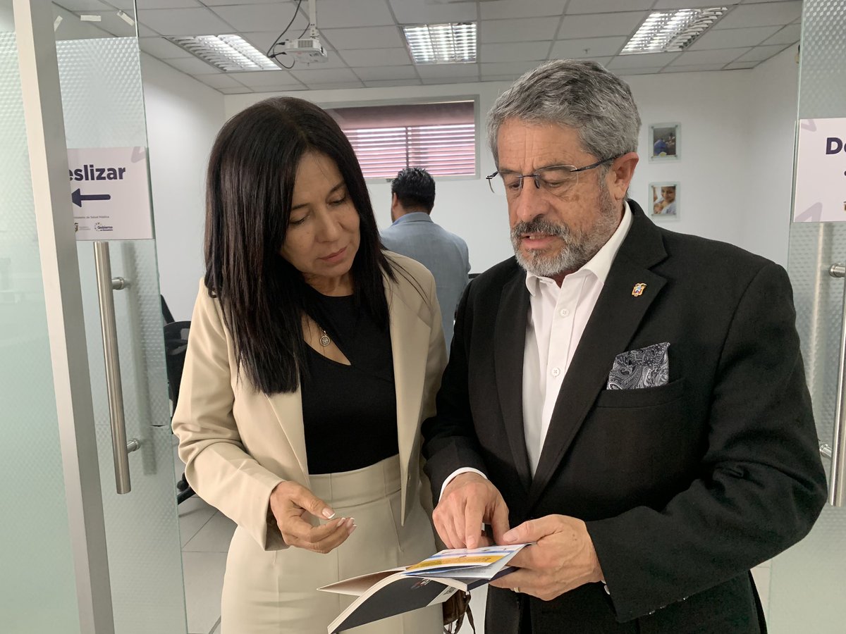 PepeRuales's tweet photo. 🤝 Por la salud de La Concordia!!

Con la alcaldesa Sandra Ocampo, @GAD_LaConcordia trabajaremos en conjunto en levantamiento de necesidad, factibilidad y estudios para la construcción del nuevo Hospital Básico para el cantón.

1/2 ⬇️⬇️ https://t.co/IGo8ElUd0C