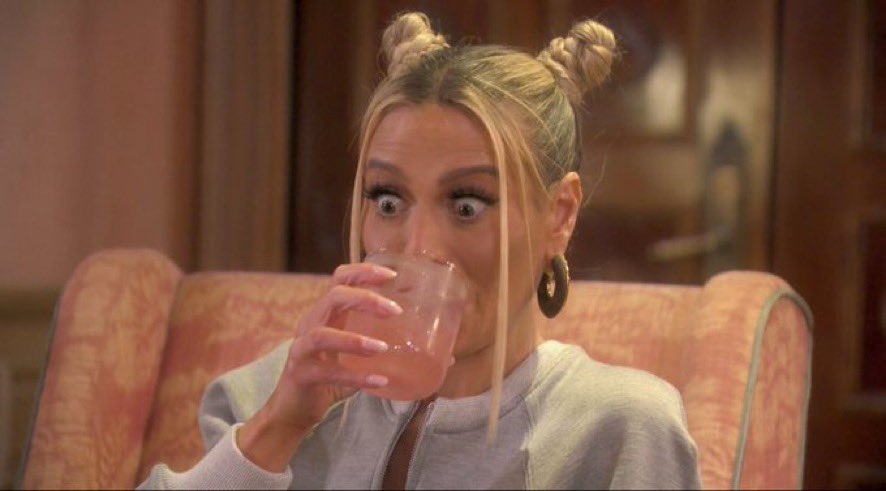 Andy checked Lindsay for being rude to bravo employees at bravocon??? #summerhouse