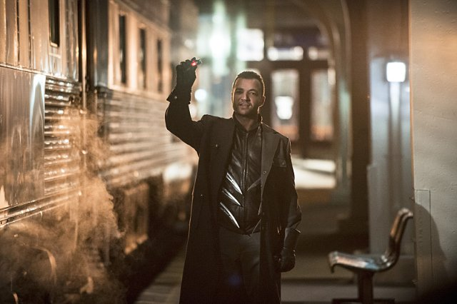 Beyond_TLOU's tweet photo. #FlashVsArrow
#Arrow & #TheFlash vs. #CaptainBoomerang https://t.co/UawI1l3xQN