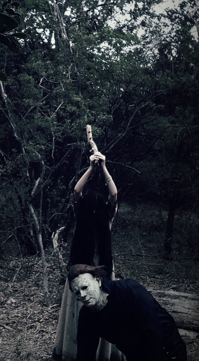 JessieVillarea5's tweet photo. One night Samara catches Myers in her neck of the woods. Me and my kiddo are doing what we like to do... #thering #samara #michaelmyers #bestfriends #horror #minimovieclip #stillshot #HorrorCommunity #HorrorFam https://t.co/AZxdVlnApK