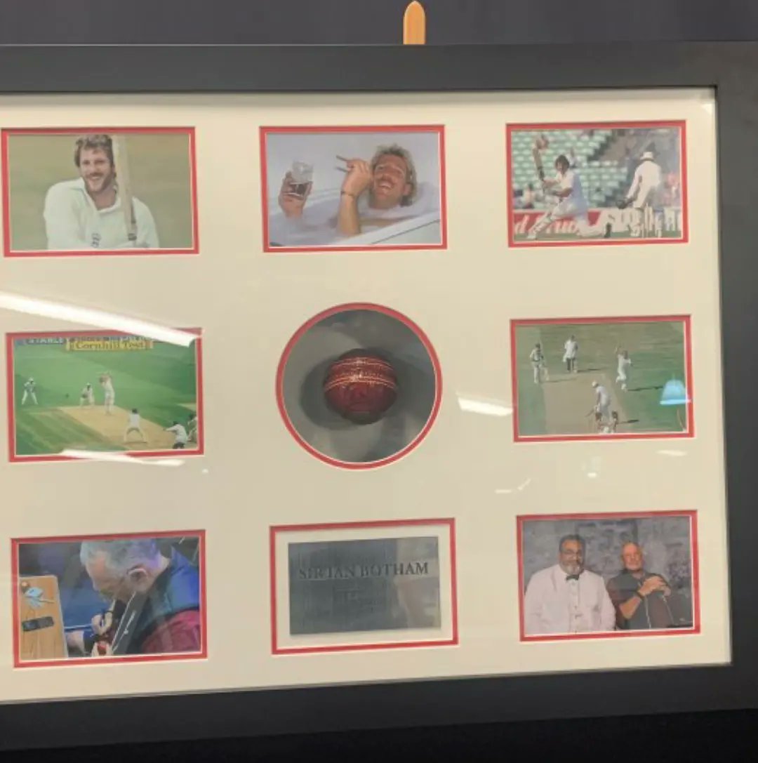bigzy786ma's tweet image. My signed memrobillias from Sir Ian Botham and Bruce Grobbelaar.
#signedglove #signedmemrobillia #signedball #cricket #football